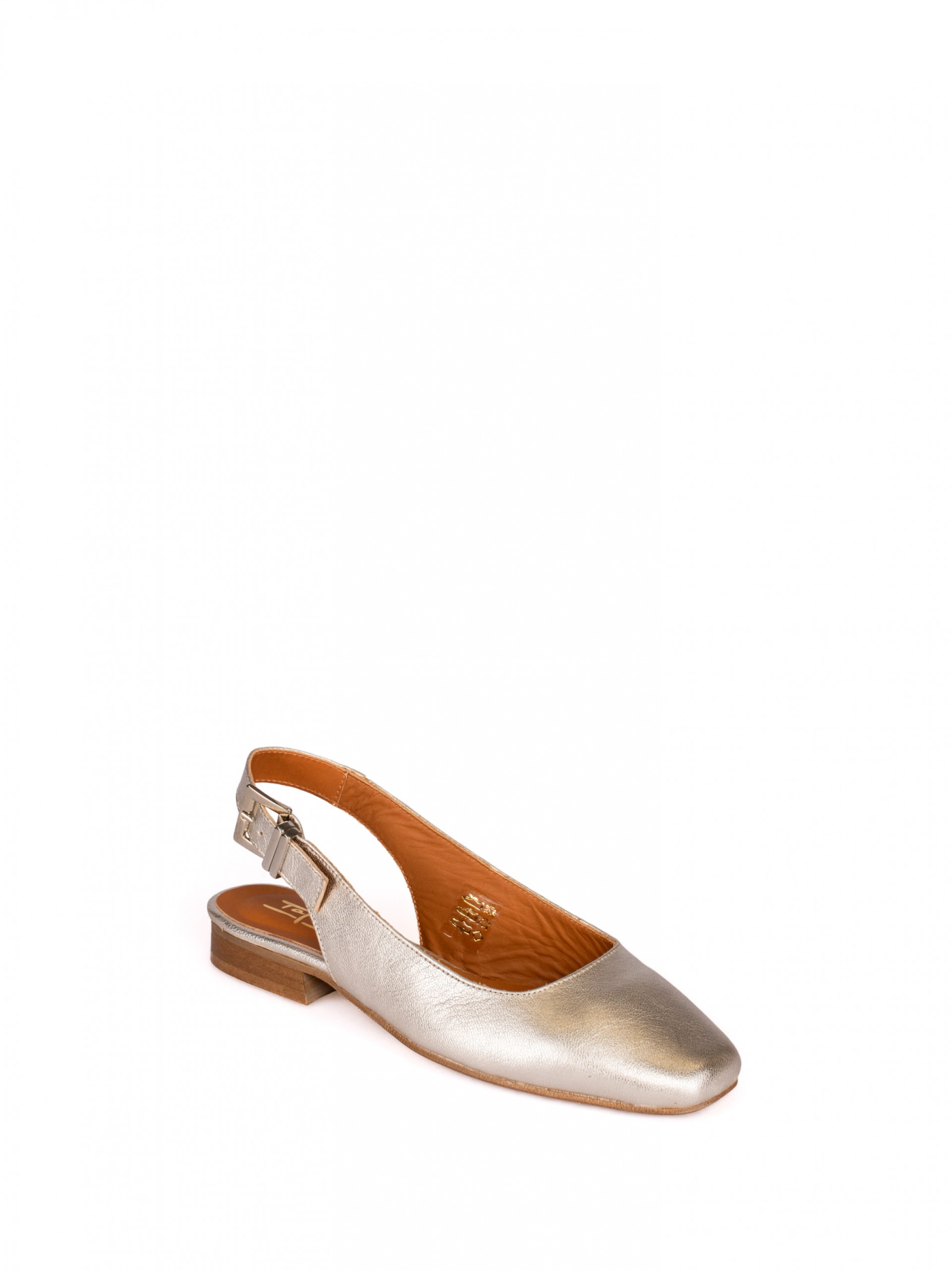 Shoe with Buckle
in Laminated Leather