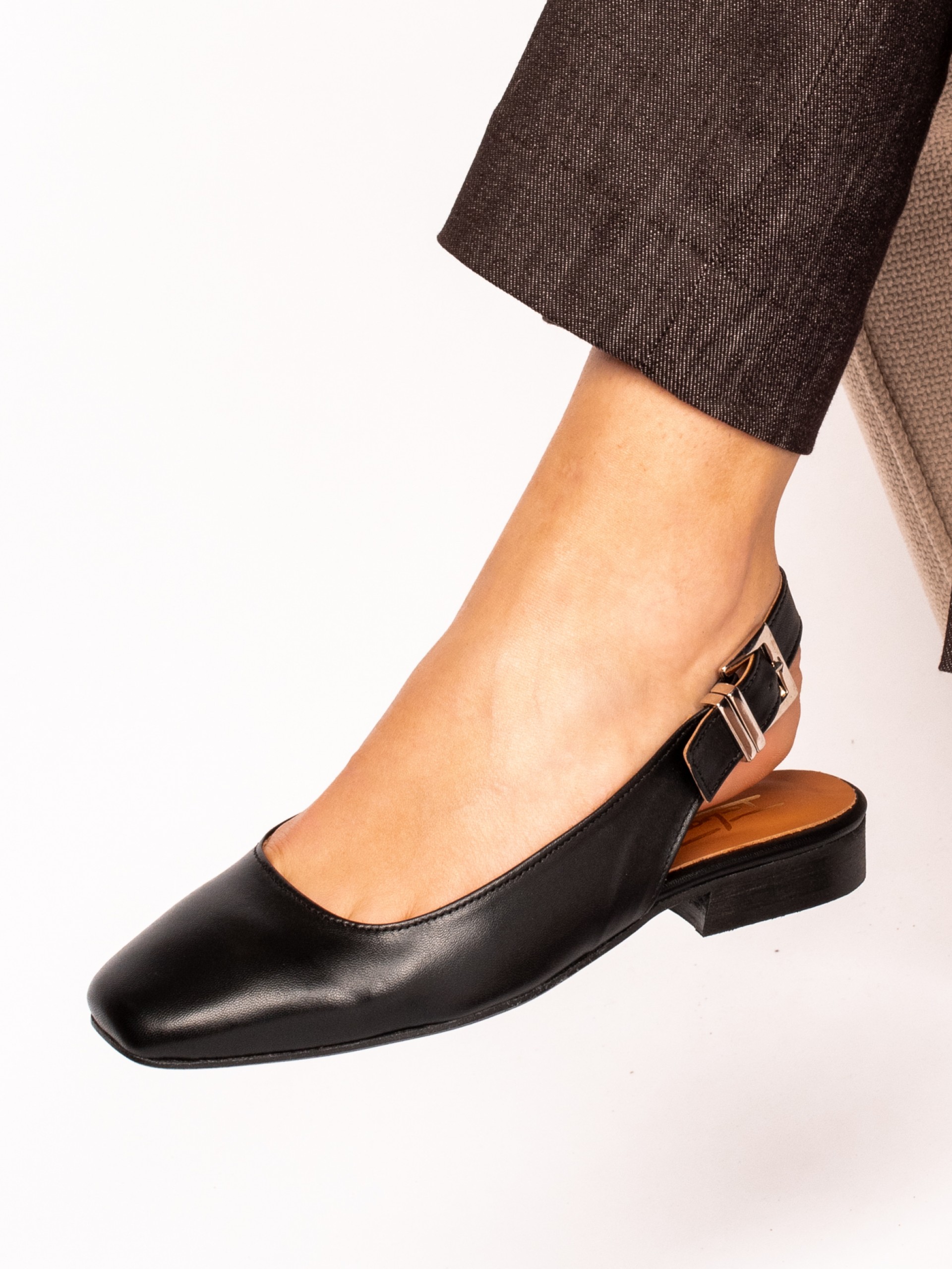 Flat Leather Shoe