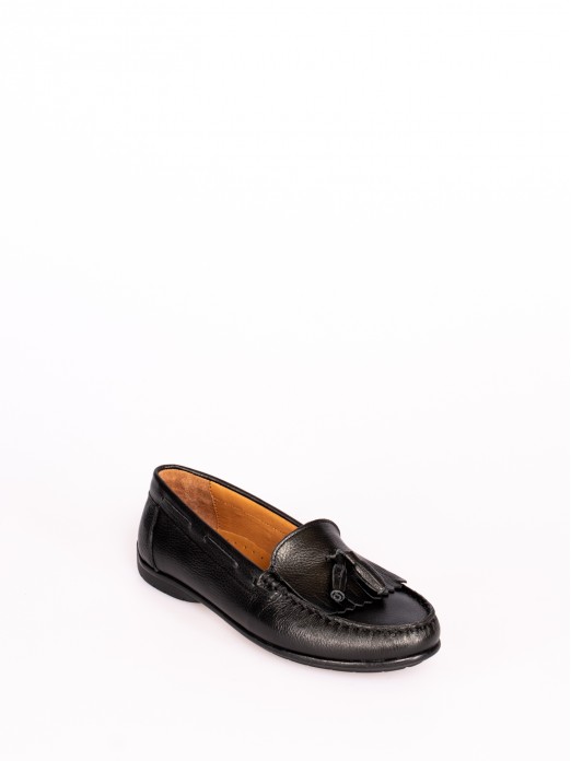 Classic leather moccasin with charms