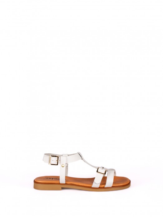 Sandlias com Fivela em Pele