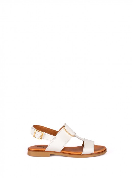 Sandlias em Pele com detalhe Dourado