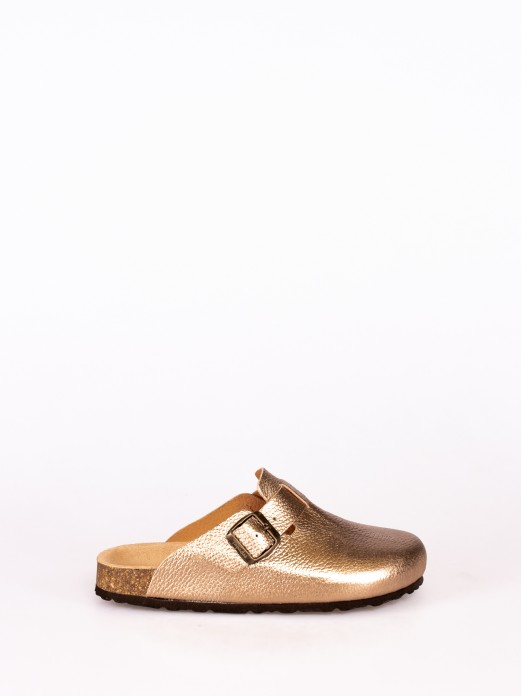 Clogs in Metallic Leather