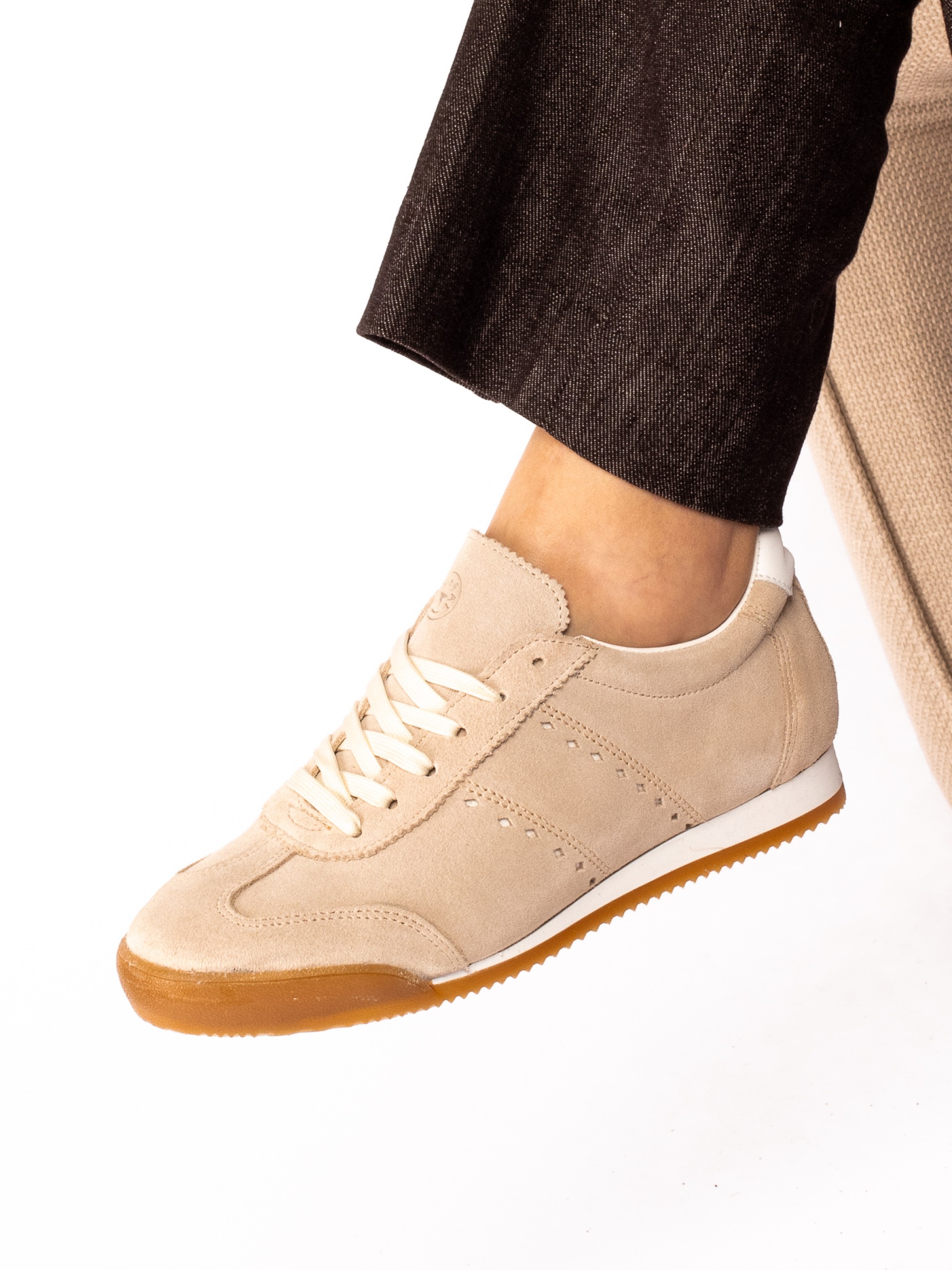 Sapato Desportivo em Camurça