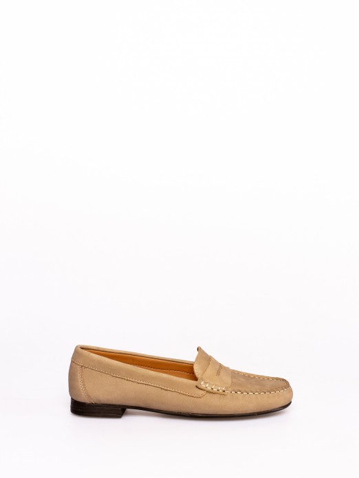 Mocassim em Nobuck com Travesso
