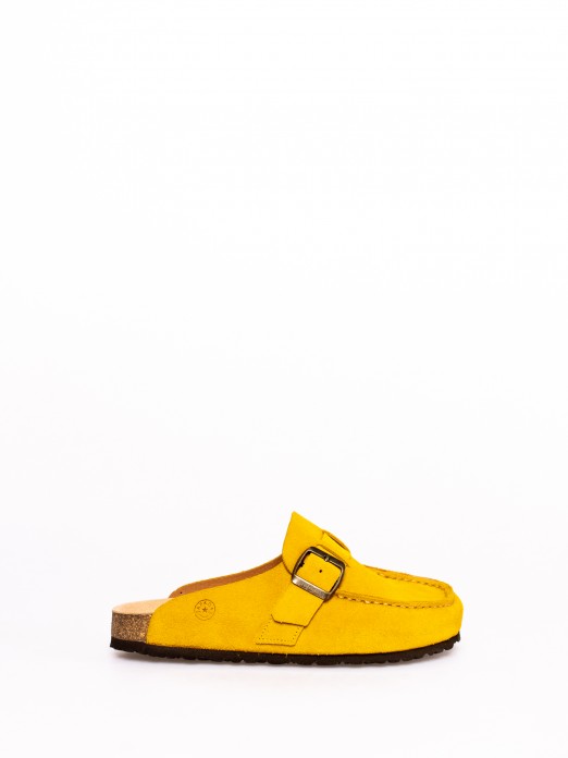 Clogs em Camura com Fivela