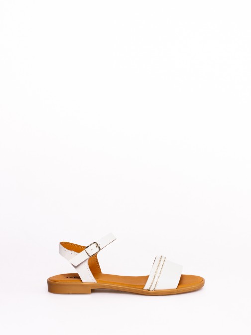 Flat Sandal with Shiny Strap