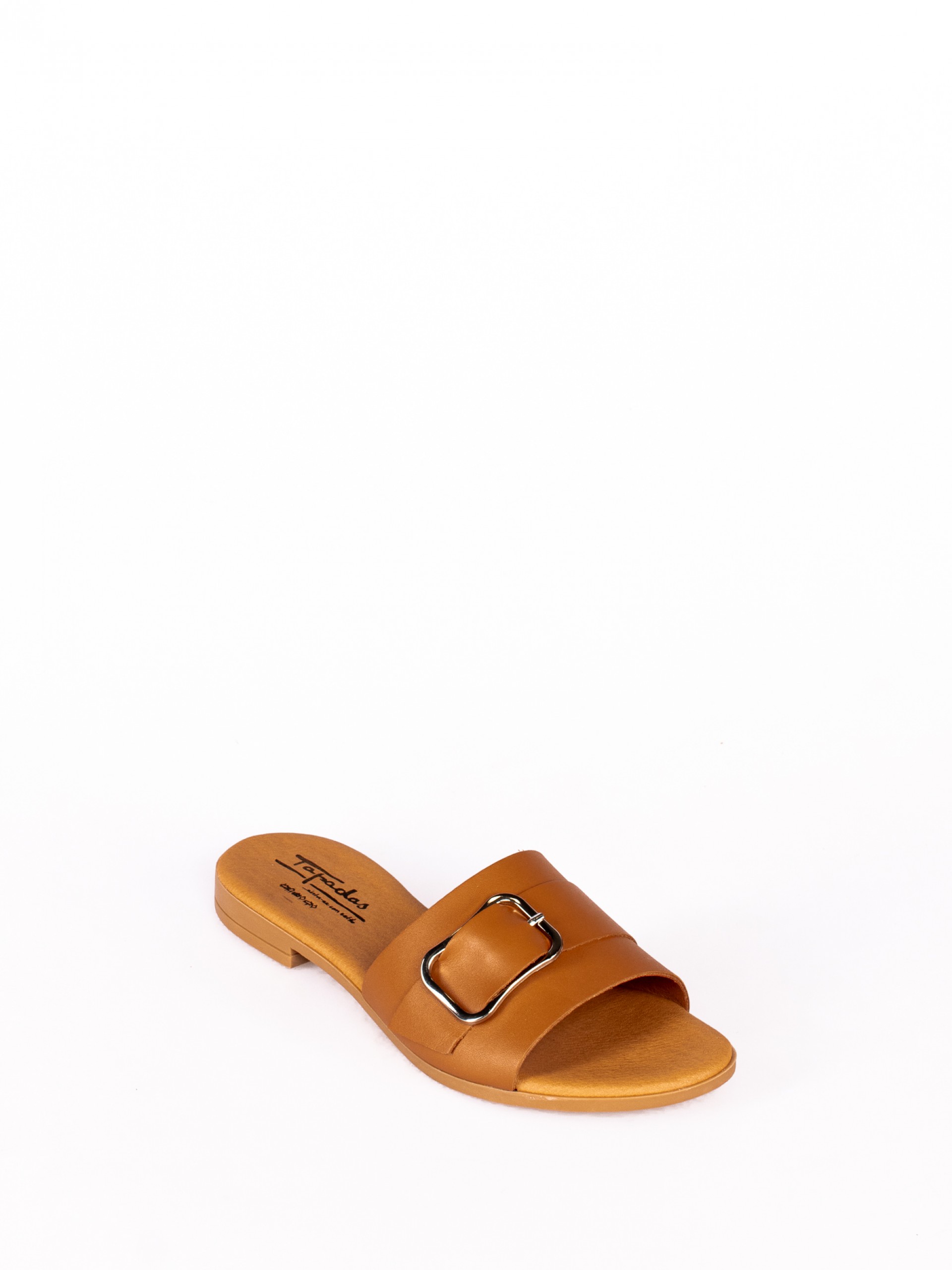 Chinela em Pele com Detalhe de fivela