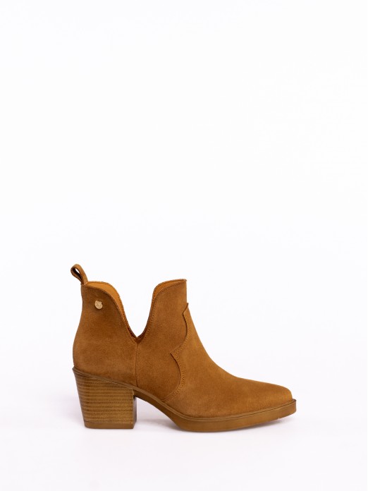 Texan Suede Ankle Boot