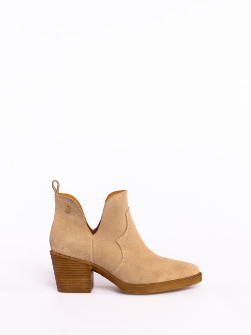 Texan Suede Ankle Boot