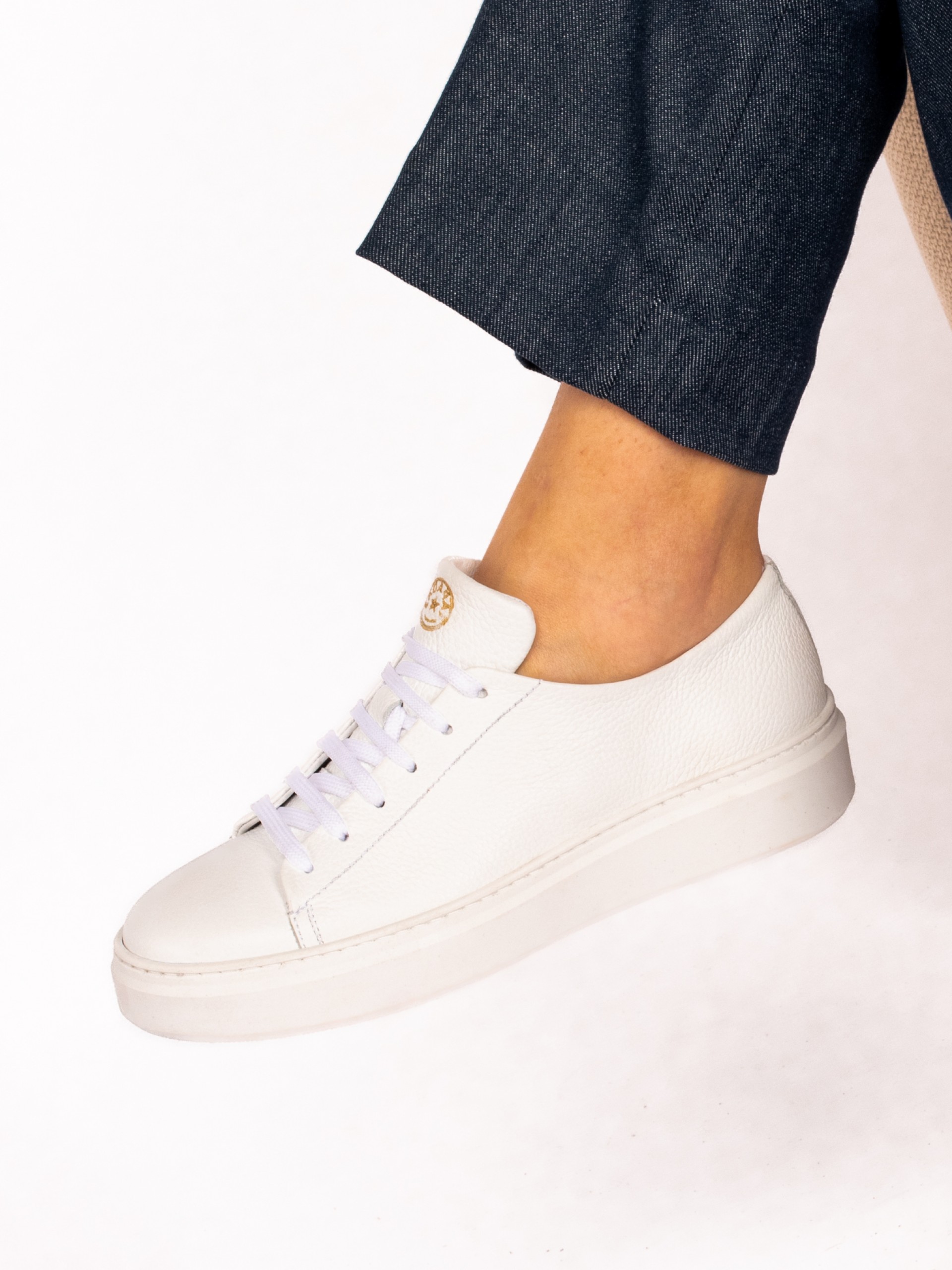 Sapato Desportivo em Pele