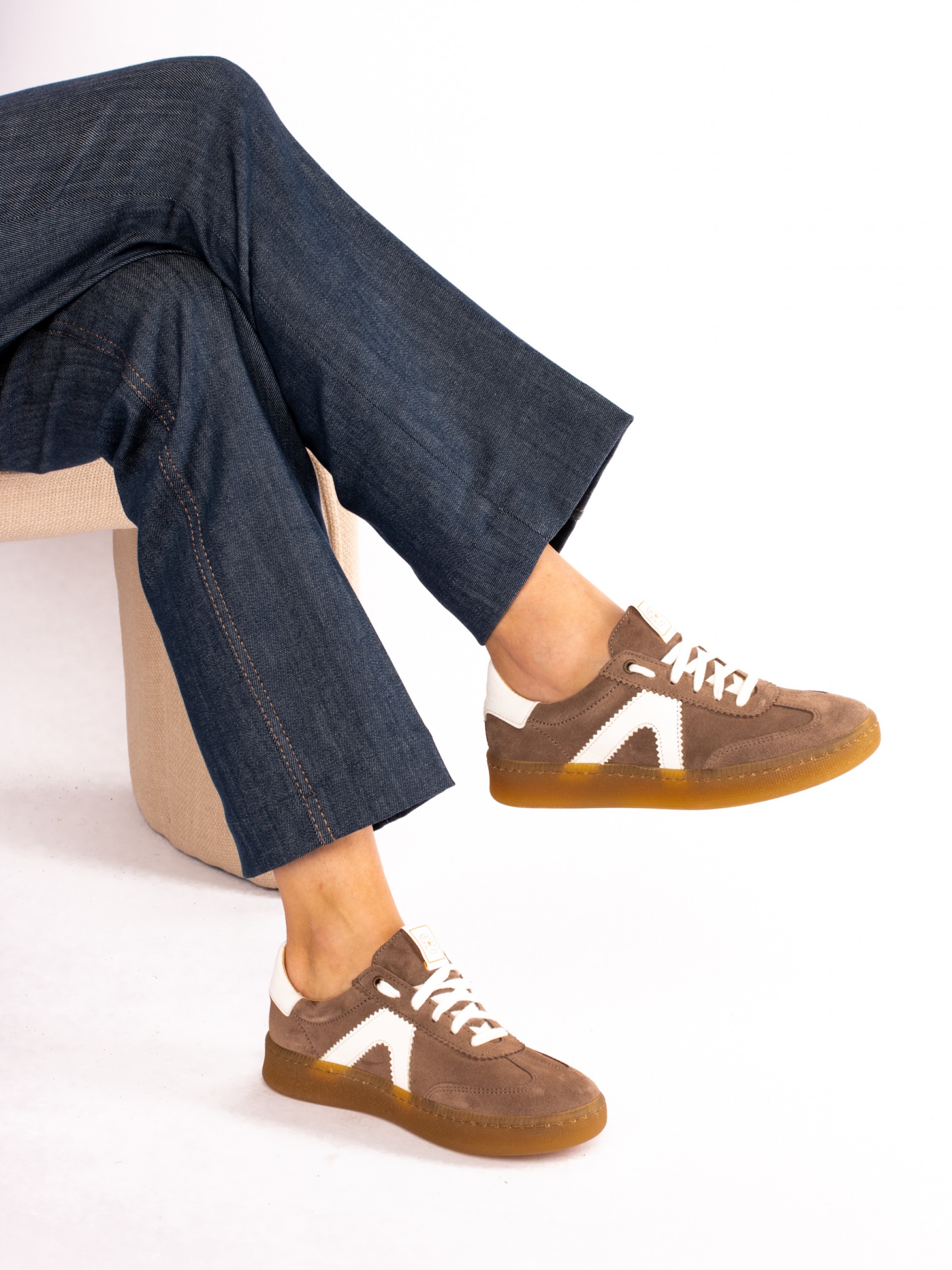 Sapato Desportivo em Camurça