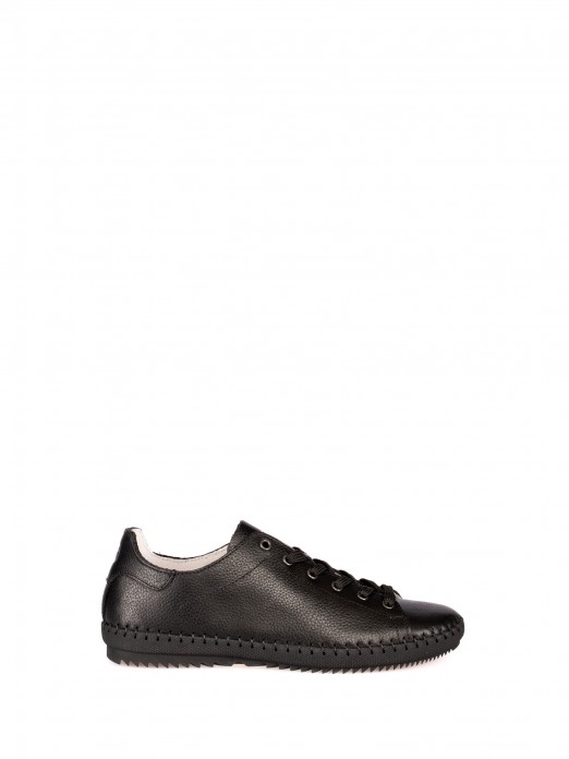 Sports Shoe in
 Leather