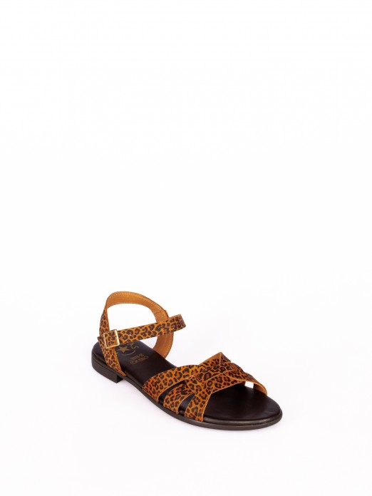 Sandlia Multiplas tiras em  Animal Print