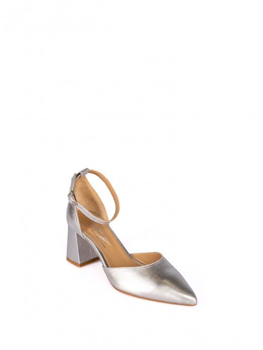 High Heel Shoes in Laminated Leather