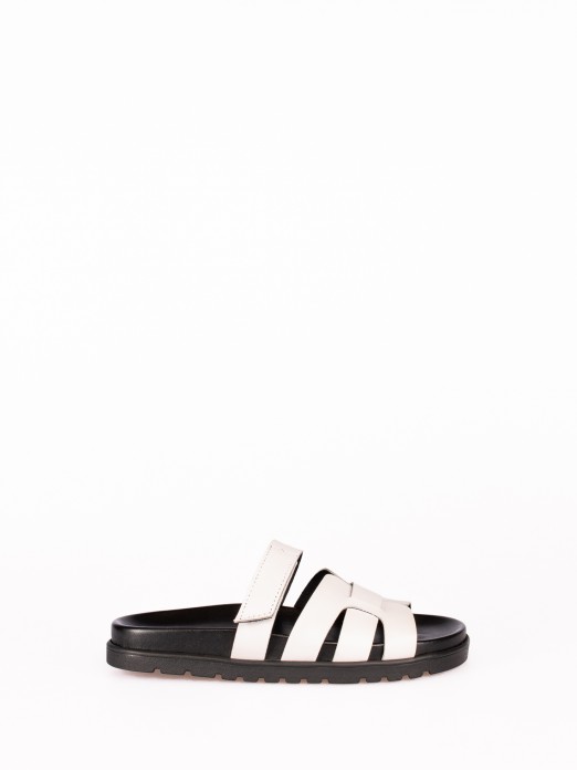 Chinelo Bio em Pele com Velcro