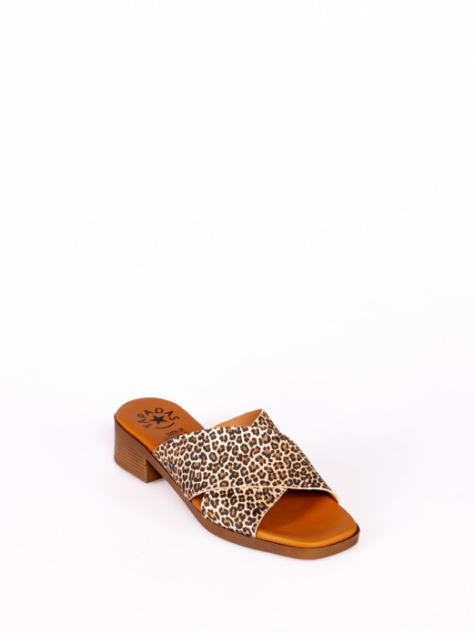 Chinela de Salto em  Animal Print