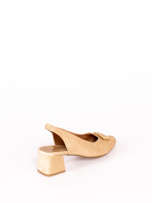 Heel Shoe with Application