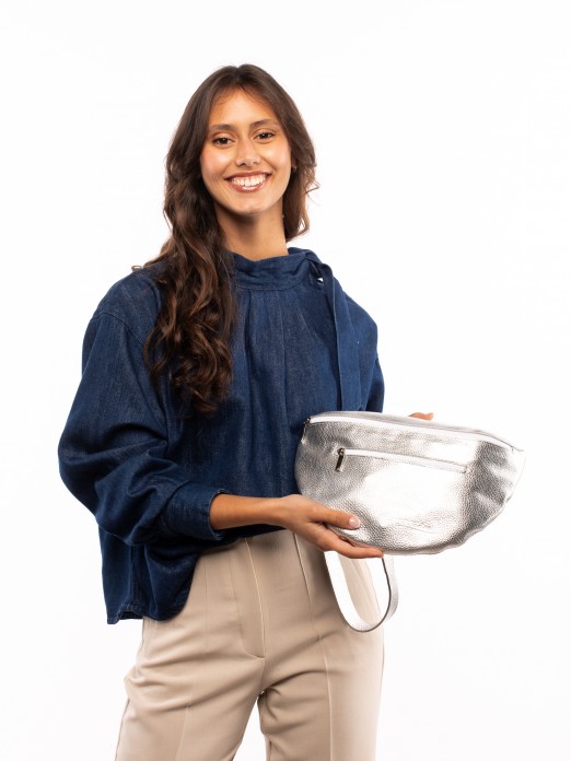 WAIST/BODY BAG IN METALLIC LEATHER