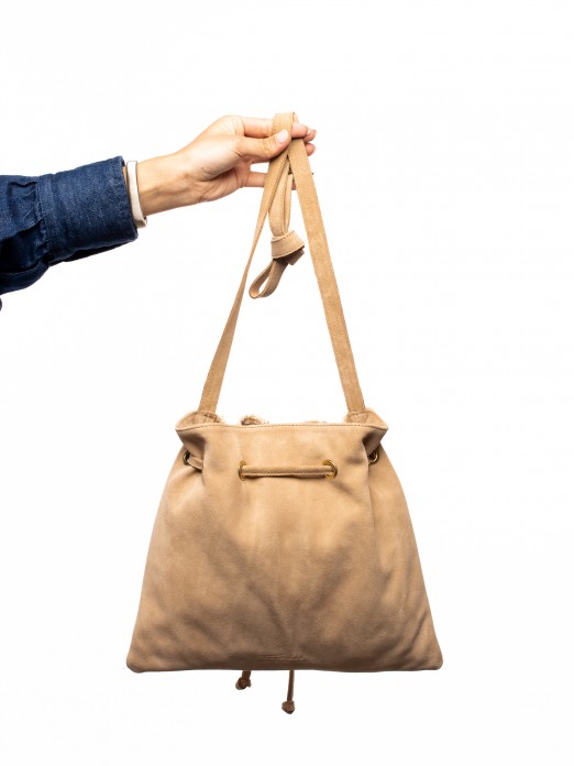 BUCKET CROSSBODY BAG