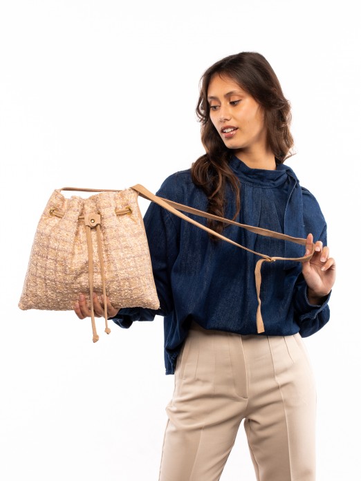 BUCKET CROSSBODY BAG