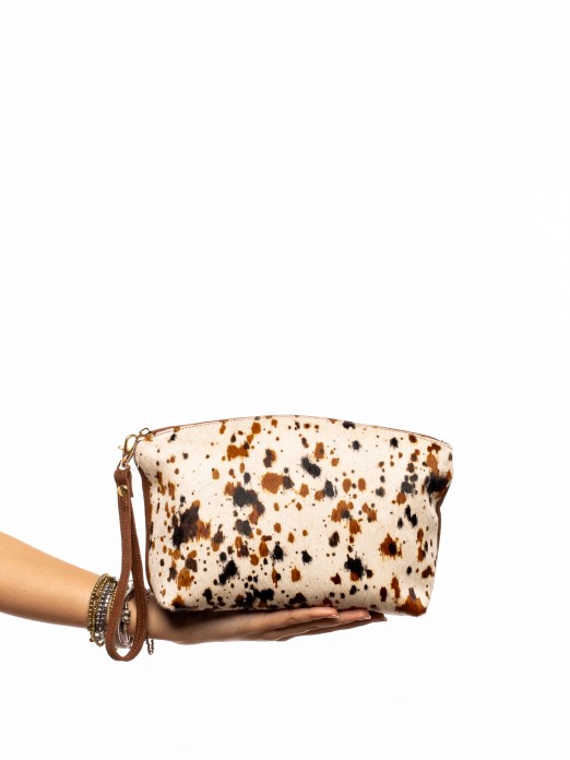 BOLSA DE MO E TIRACOLO EM CAMURA E PELO