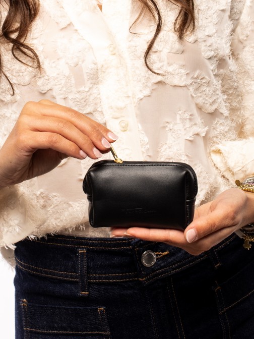 COIN PURSE IN LEATHER