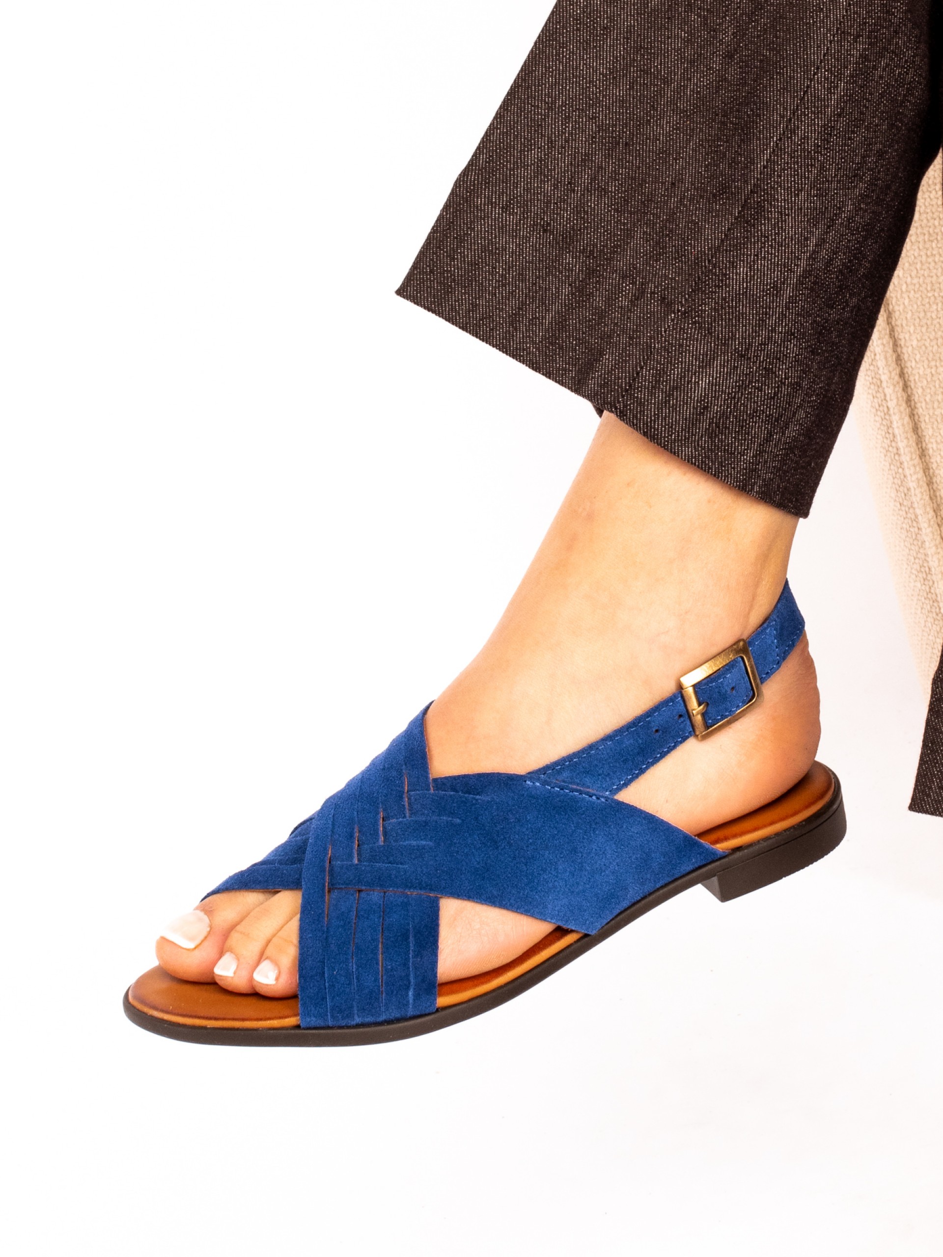 Sandália Rasa de Camurça