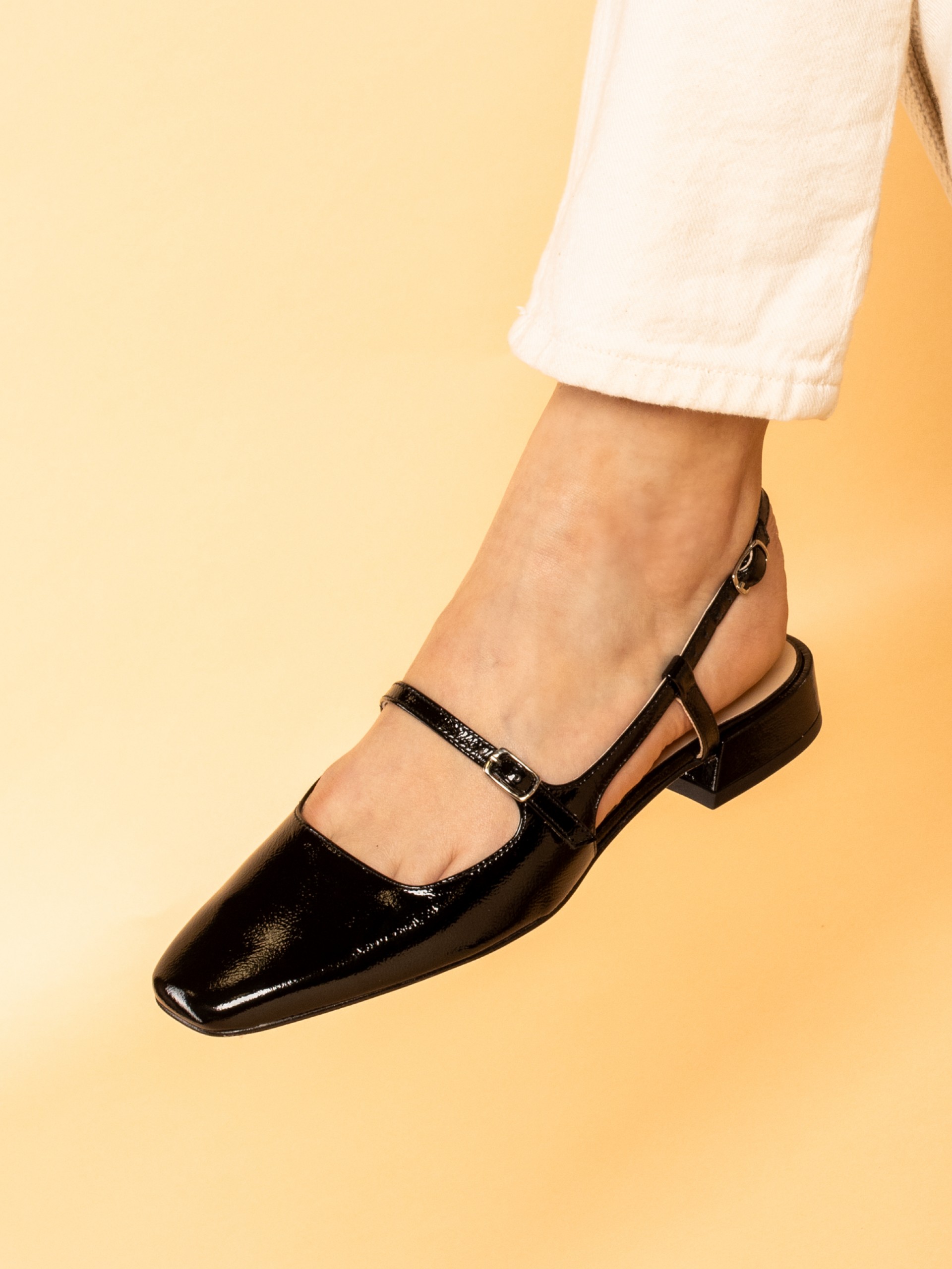 Buckle Sandals SOFIA COSTA