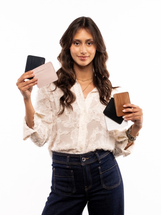 LEATHER CARD HOLDER