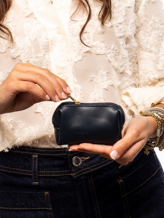 COIN PURSE IN LEATHER