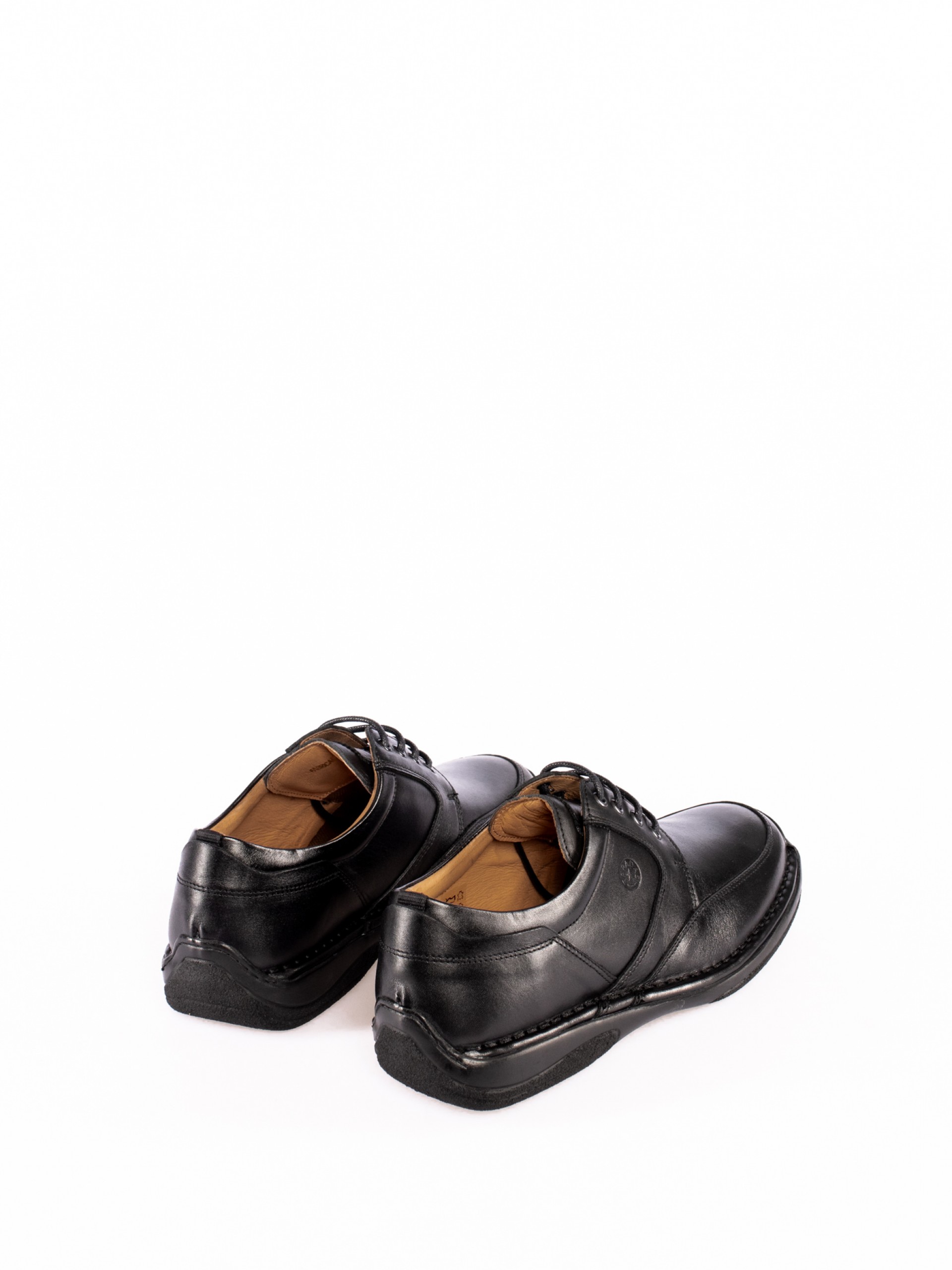 Classic Lace-up Shoe