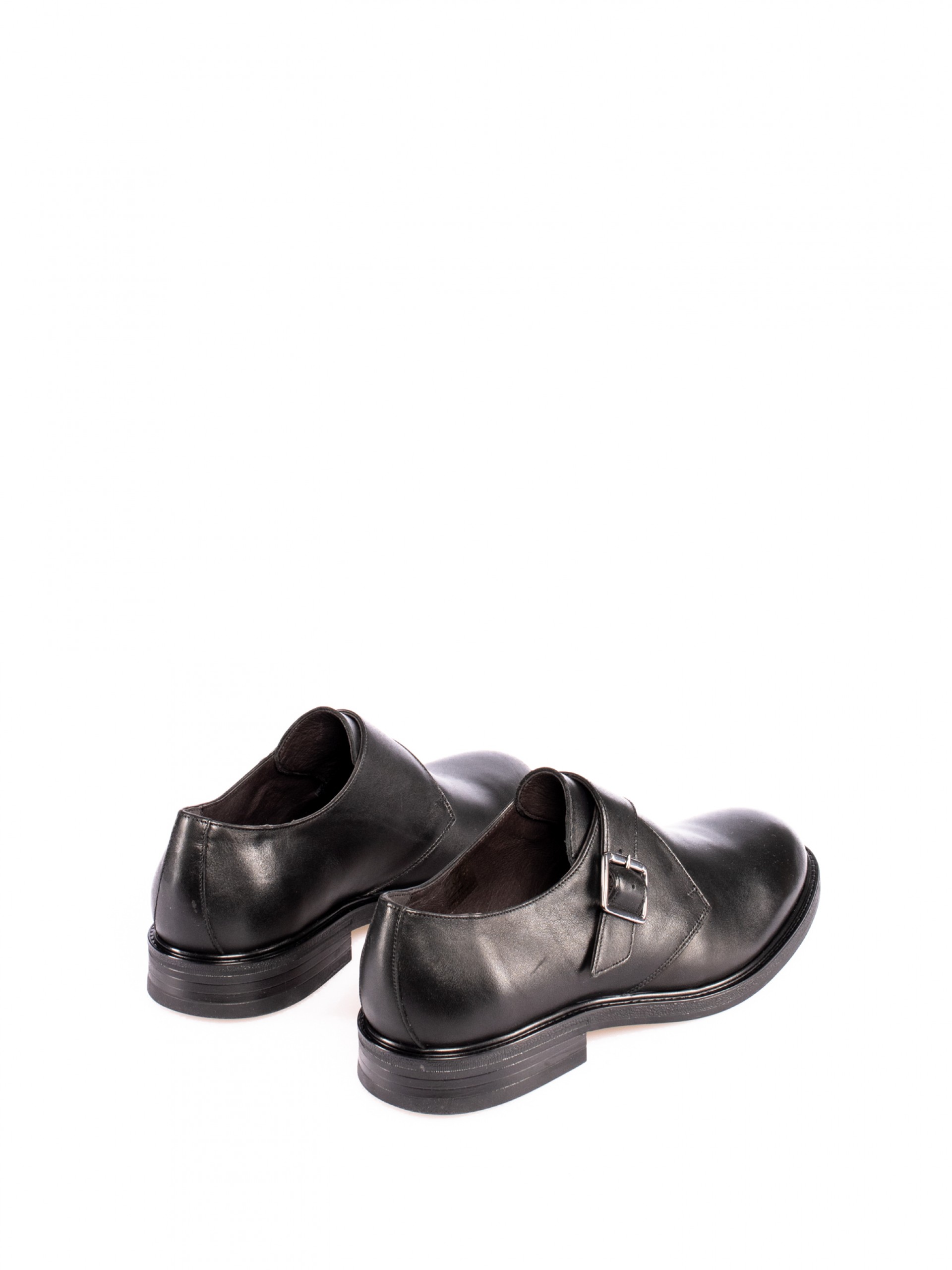 Sapato Fivela em Pele