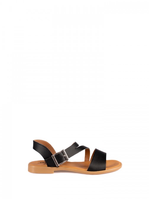Flat sandal with leather strap
