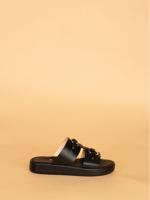 Chinelo SOFIA COSTA