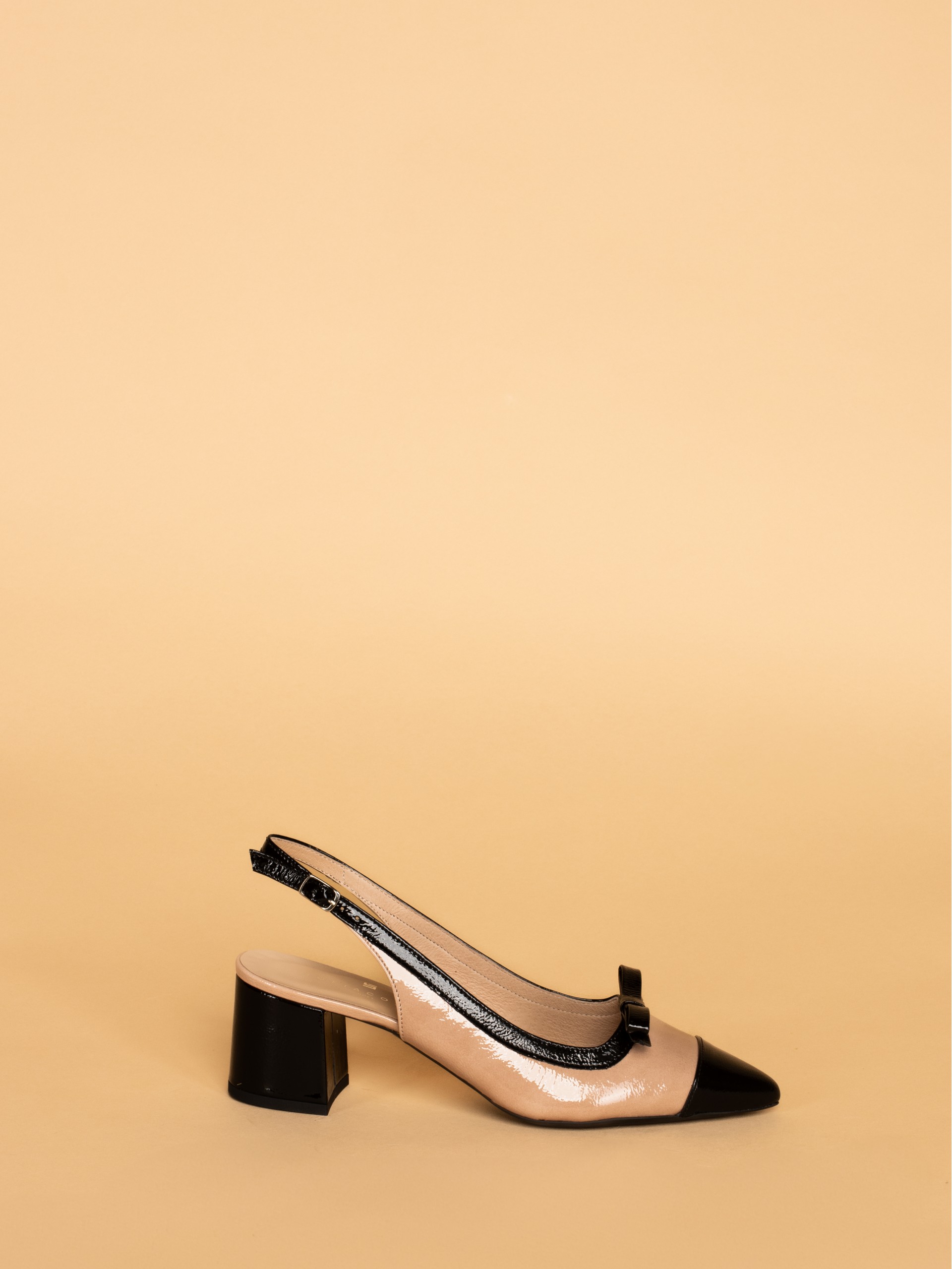 Sapato Fivela Verniz Sofia Costa
