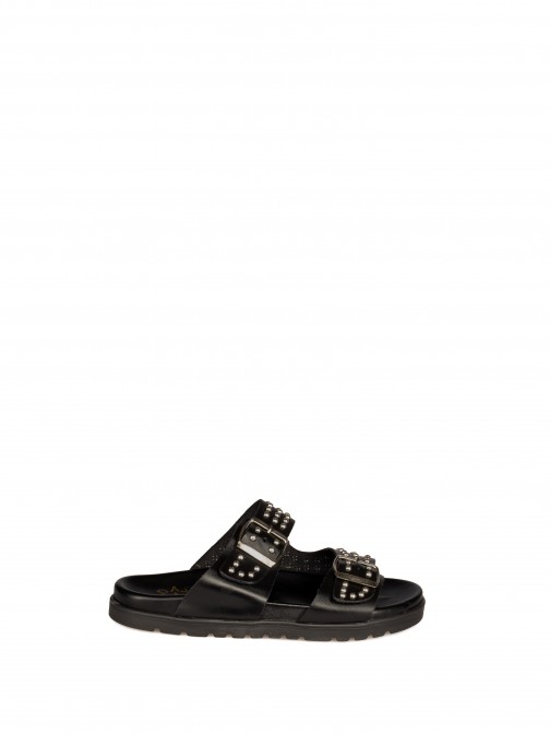 Chinelo Bio com Fivelas e Tachas em Pele