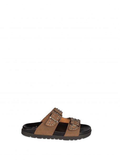Chinelo Bio com Fivelas e Tachas em Camura