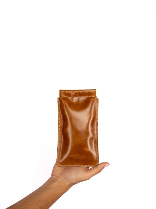 Bolsa de culos em pele brilhante