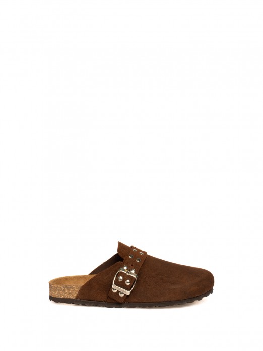 Clogs em Camura com tachas