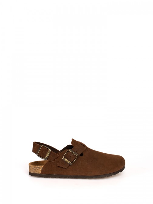 Clogs em camura com tira no calcanhar