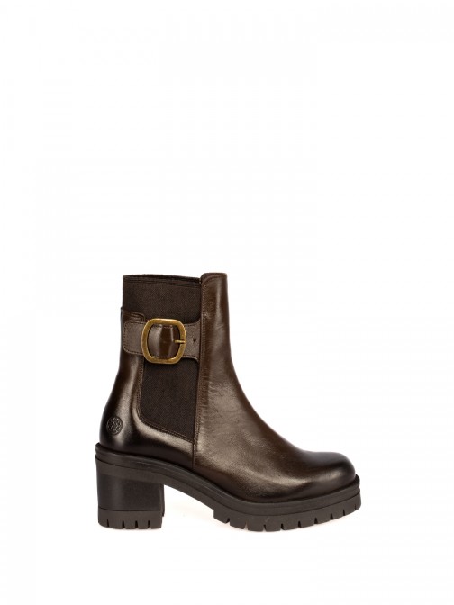 Bota de Salto Alto em Pele