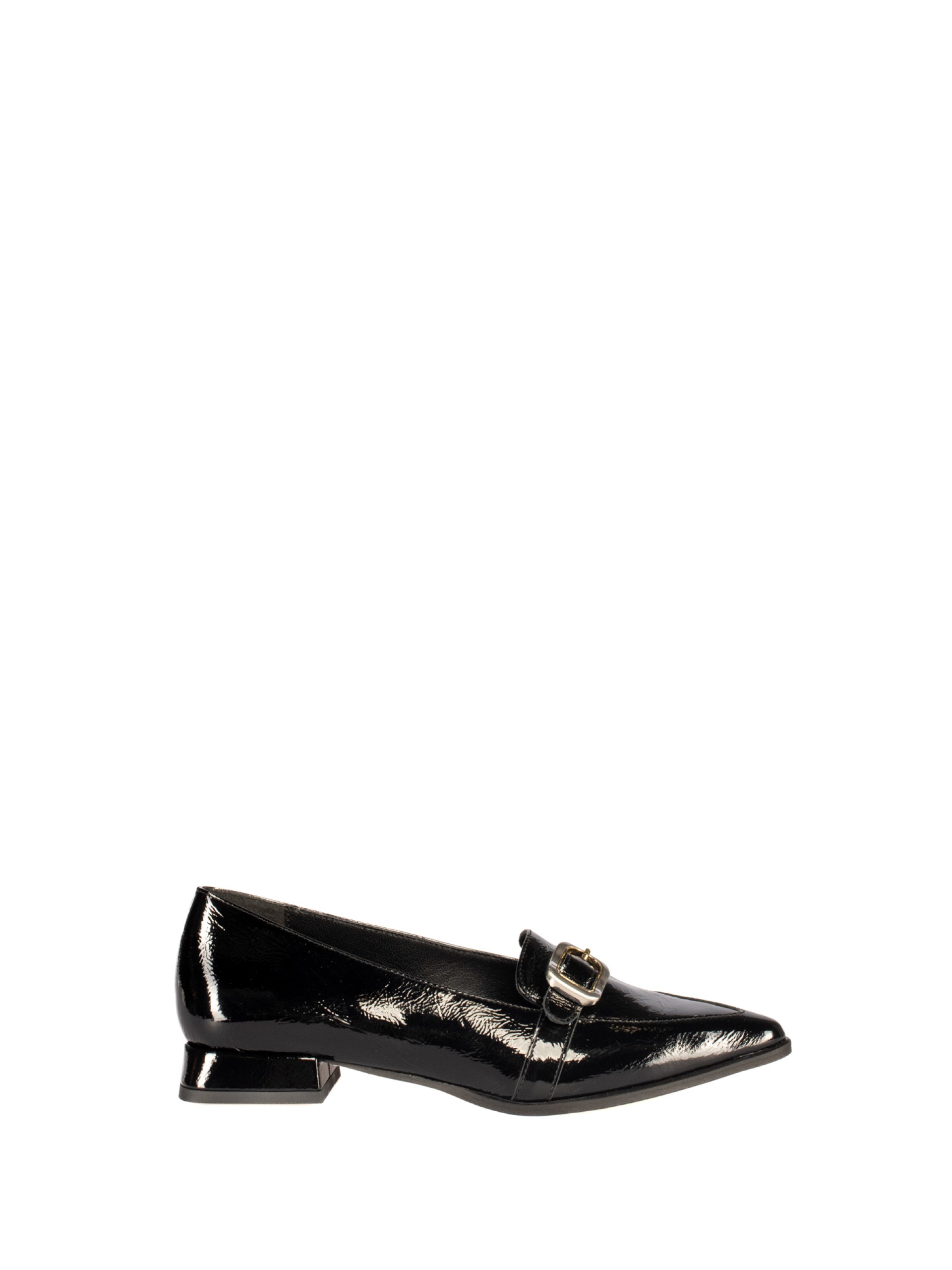 Patent leather shoe with buckle.