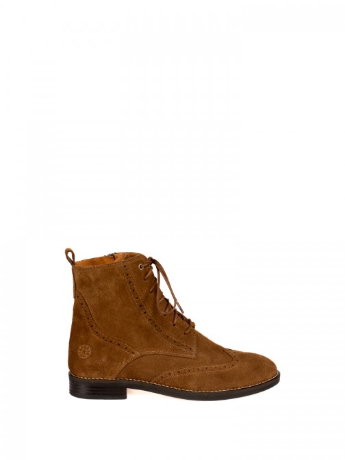 Oxford Ankle Boots with Suede Laces