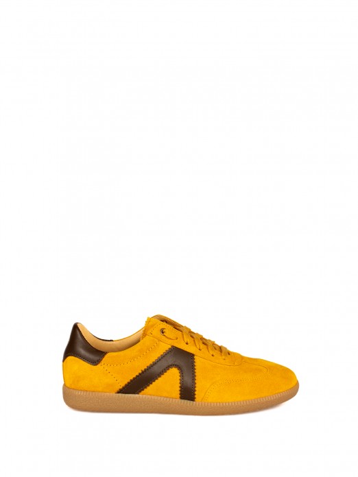 Suede Sports Shoes