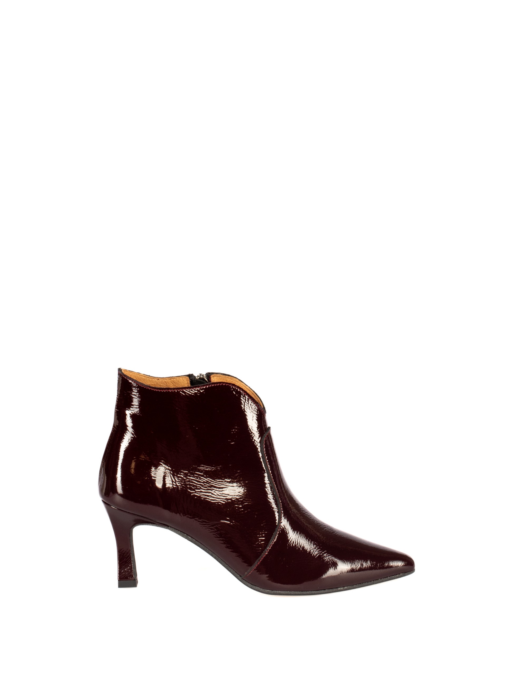 Botim de Salto Fino em Verniz