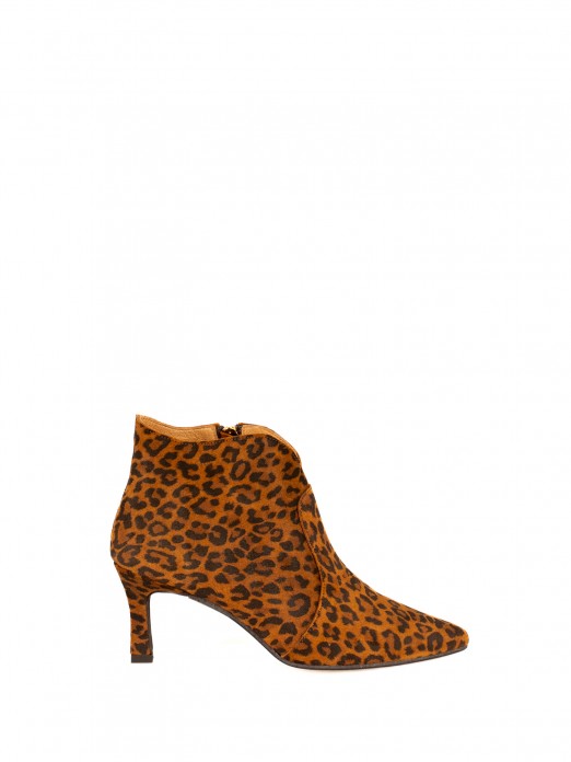 Botim de Salto Fino em Camura Animal Print