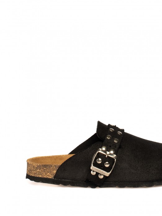 Clogs em Camura com tachas