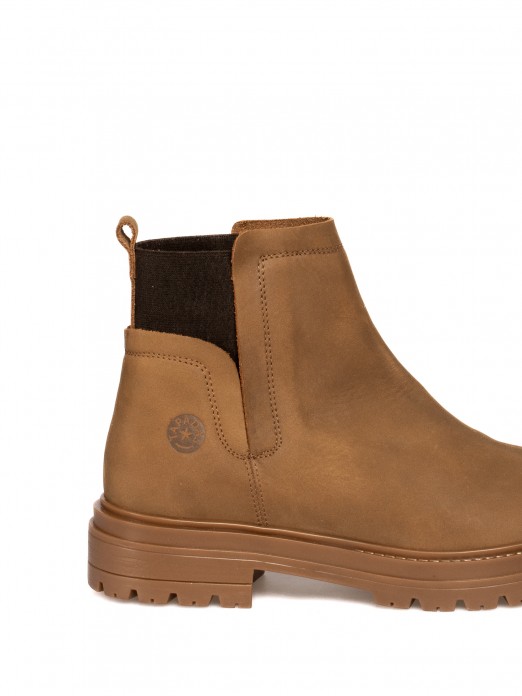 Bota Nobuck com elstico