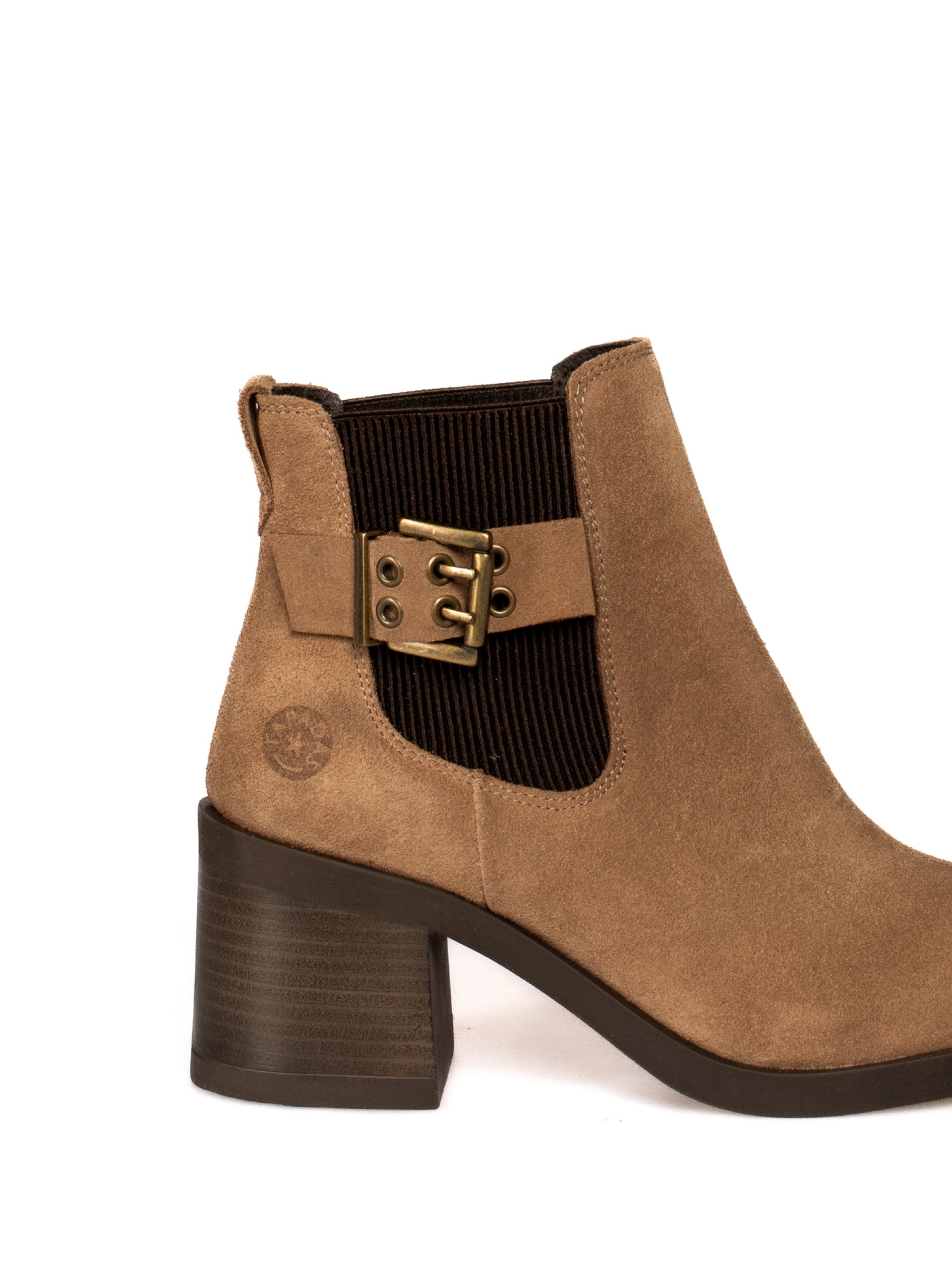 Suede heeled ankle boot with elastic and buckle