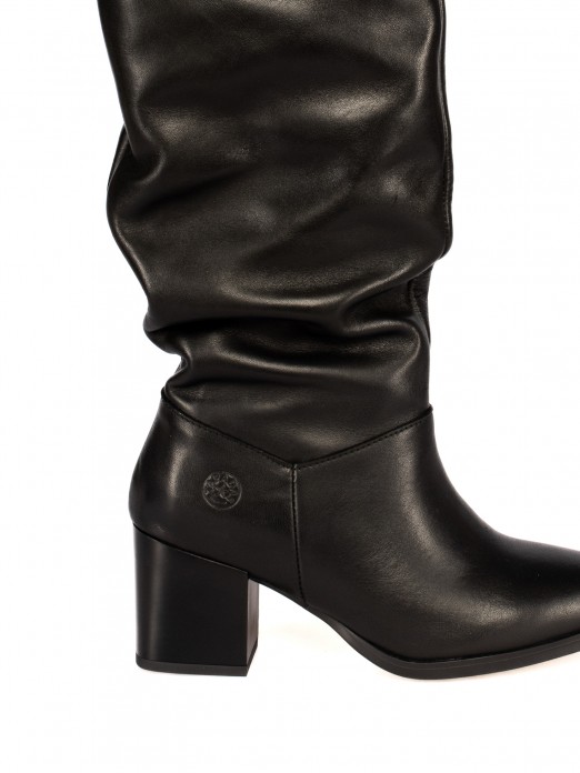 Bota de Salto Cano Enrugado em Pele Bota de Salto Cano Enrugado em Pele